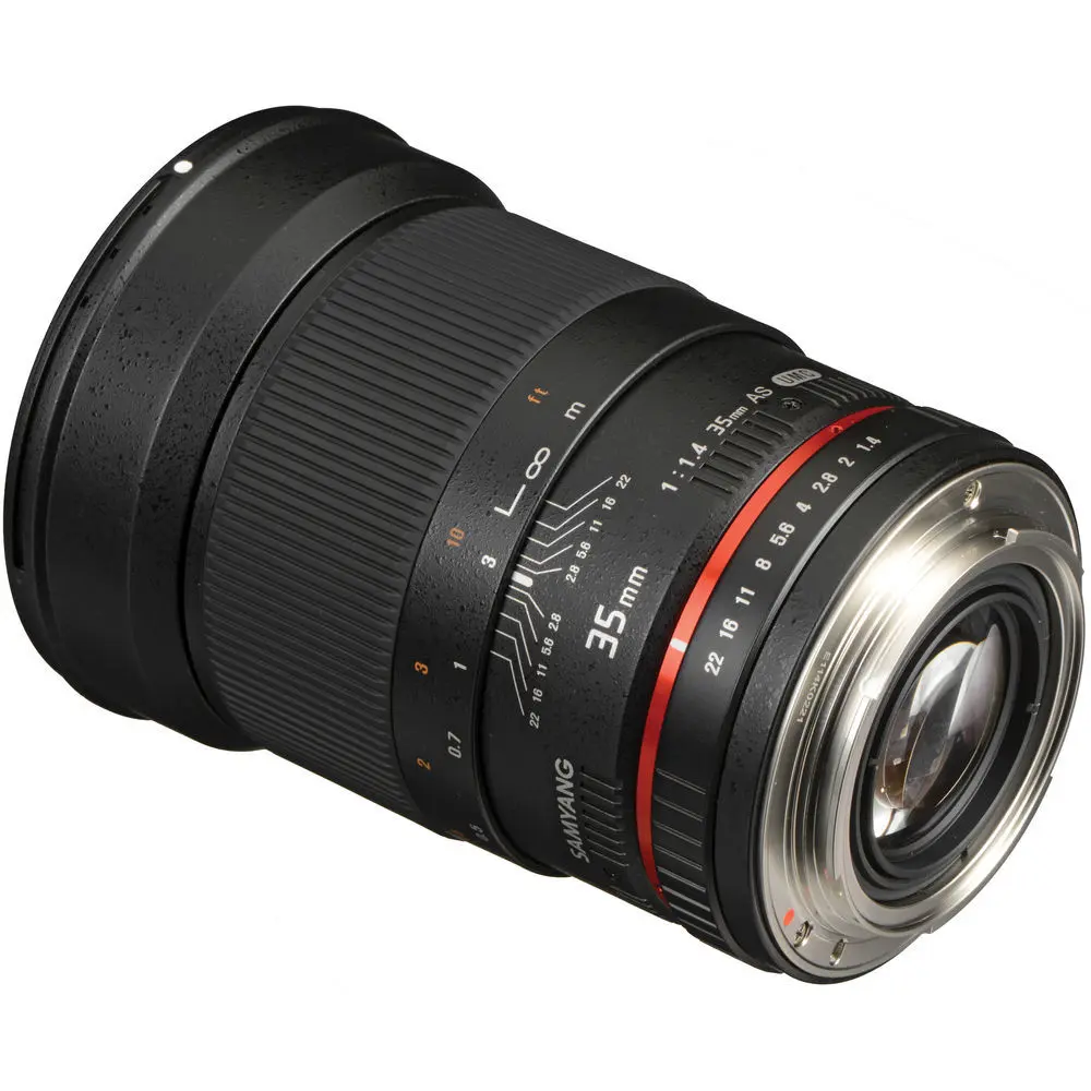 2. Samyang 35mm f/1.4 AS UMC (Canon) Lens