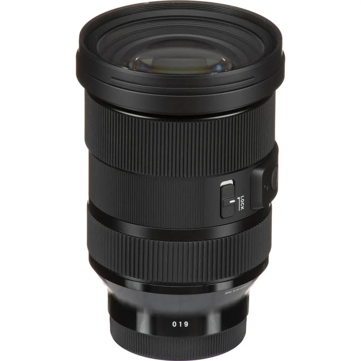 4. Sigma 24-70mm F2.8 DG DN | Art (E-mount) Lens