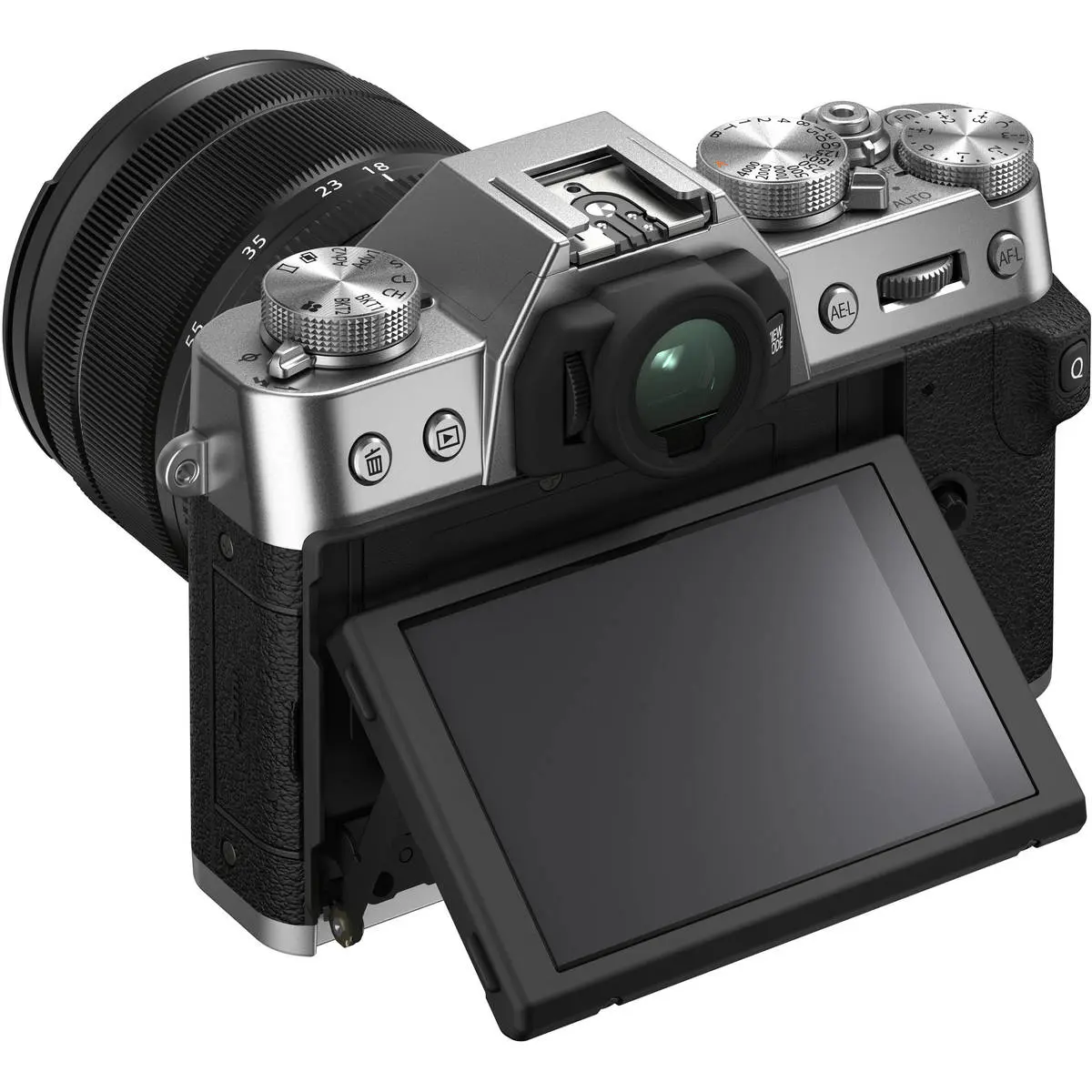 8. Fujifilm X-T30 II Kit (18-55) Silver