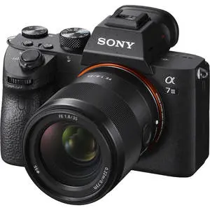 2. Sony FE 35mm F1.8 (Full Frame) Lens thumbnail