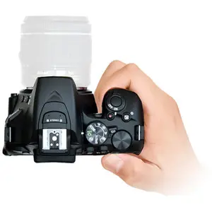 7. Nikon D5600 Body WiFi NFC Bluethooth FullHD 24.2MP Camera Black thumbnail