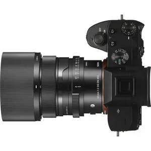1. Sigma 65mm F2 DG DN | Contemporary (Sony E) thumbnail
