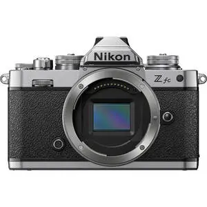 Nikon Z fc Kit (Z 16-50 f/3.5-6.3)