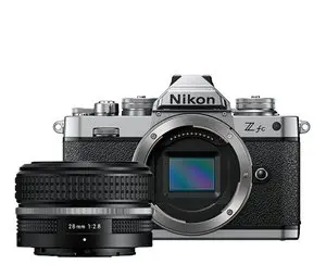 Nikon Z fc Kit (Z 28mm f/2.8 SE)