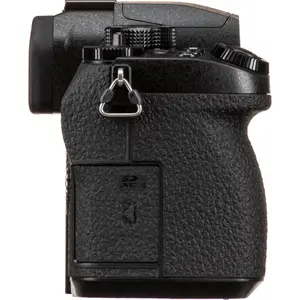 6. Panasonic Lumix DC-G95D Body thumbnail
