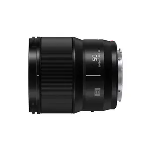 4. Panasonic Lumix S 50mm F1.8 (White Box) thumbnail