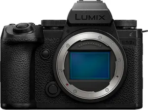 Panasonic Lumix DC-S5M2X Body (kit box)