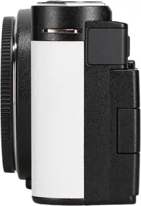 1. Panasonic Lumix DC-S9 Body (kit box) White thumbnail