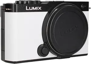 6. Panasonic Lumix DC-S9 Body (kit box) White thumbnail
