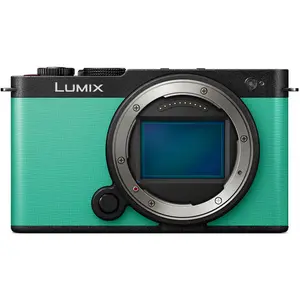 Panasonic Lumix DC-S9 Body (kit box) Mint Green